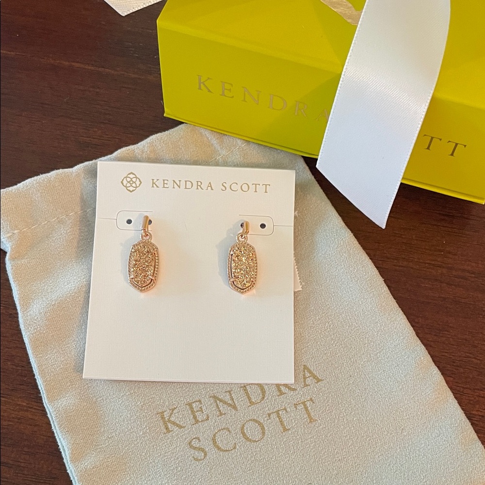 Kendra Scott Lee Earrings in Rose Gold with Rose Gold Drusy